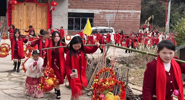 生活點（diǎn）滴，幸（xìng）福源泉--富二代成人斗音家人2024春節美好時光|富二代成人斗音五金（jīn）&東莞合頁