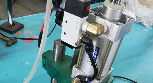 落實改善提案,努力提升東莞合頁,東莞（wǎn）鉸鏈,東莞不鏽鋼合頁品質