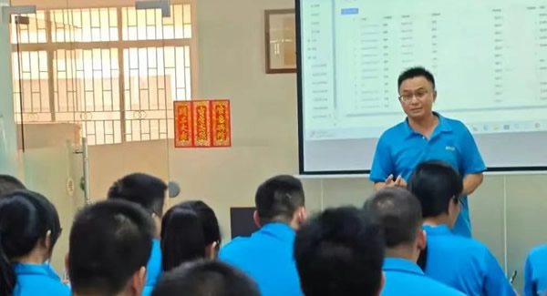 以匠心致敬品質（zhì），用溫情待啟假期——五一特輯|富二代成人斗音五金&東莞合頁（yè）?